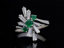 vintage Ring 0,70 Karat Smaragde Diamanten 585 Weis Gold Deutschland 1970 deta