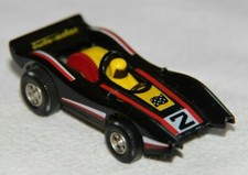 Stratos schwarze 2 in weißem