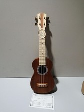 Ukulele Mahagoni massiv