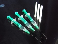 3x 2ml Einmalspritze mit Kanüle - Basteln/Modelbau/Drucker etc. - Neu & Steril