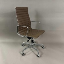 Vitra EA 119 Leder taupe