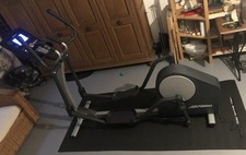 Life Fitness X1 Go Ellipsentrainer Crosstrainer
