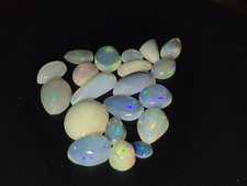Welo Opal Konvolut 30 Ct Cabochon & Freeform Tropfen, Oval Freeform Whitebase...