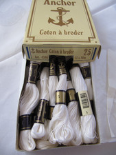 12 x MEZ Stickgarn 4-fach