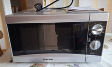 SEVERIN MW 7863 Mikrowelle mit Grill – 700W / 900W Grill – 17 Liter 