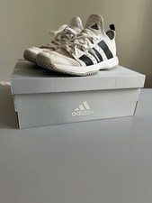 ADIDAS STABIL JR HR0247 INDOOR SNEAKER HALLEN KINDER TURNSCHUHE GR.34 EUR