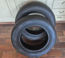 2x 205/60 R15 Uniroyal