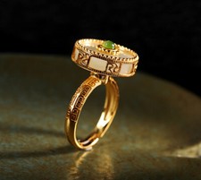 I03 Ring Bright Jade Rotating