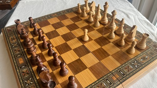 Hochwertiges schach und - hochwertiges,