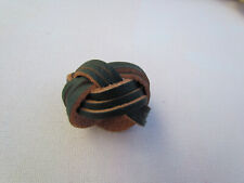 Halstuchknoten ca. 5 x 2,7 cm