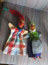 2 Handpuppen mit Holzkopf von