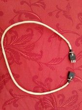 Altes Anschlusskabel mit Rechteck Stecker und Buchse Militärisch?