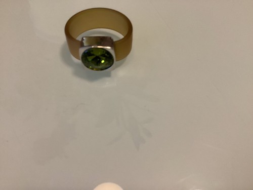 Kautschuk ring mit stein - ring,