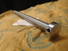 Honda CB 750 F1 Steckachse Hinterrad Axle, rear wheel NOS