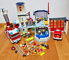 Playmobil Feuerwehr Konvolut – 3 Fahrzeuge, Station, Drehleiter, Zubehör