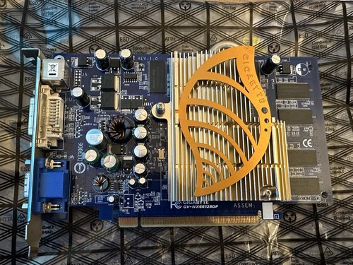 Gigabyte geforce 6600 - geforce, 128ddr