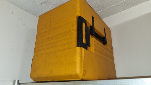 Speisentransportbehälter