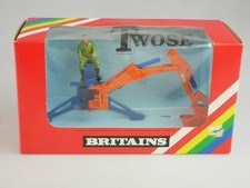 Britains 1/32 9536 TWOSE rear mounted Digger Heckbagger + Box - 131401
