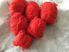 200g Wollreste in Rot, siehe Bild und Text