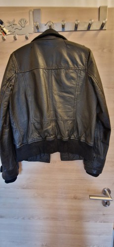 Schwarze lederjacke damen - schwarze,