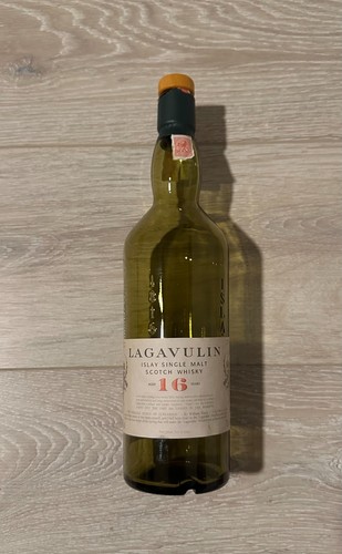 Lagavulin years l - 16, –