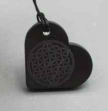 SCHUNGIT Anhänger HERZ mit