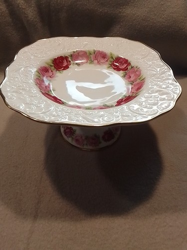 Schale mit fuß rosenmotiv - schale,