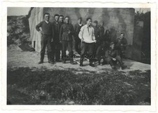 Orig. Foto Soldaten bei Bunker