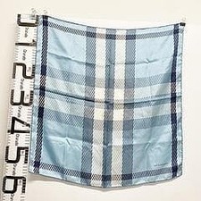 BURBERRY Seidentuch hellblau kariert 55 x 55 cm