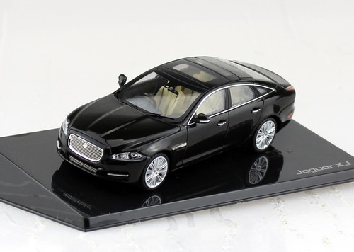 Jaguar schwarz 43 ixo - xj,
