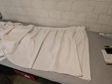 Buffettumrandung / Skirting mit Kreuselfalte (gebrochenes weiss)