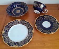 4-teilig Sammeltassengedeck u. Schale echt Kobalt mit gold von Kahla/HRG Ilmenau
