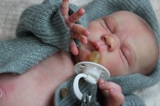 Reborn Junge Puppe Ravy von