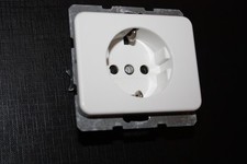 Berker Modul MB KS Steckdose mit Kindersicherung in polarweiß