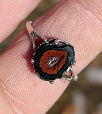 Seltener roter Kriegsring