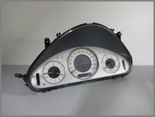 Mercedes Benz MB W211 Tacho