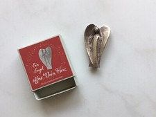 Andrea Zrenner Silber-Bronze Figur Engel  Stand-Handschmeichler Maria Laach