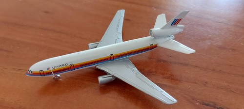 Flugzeugmodell dc10 united - flugzeugmodell,