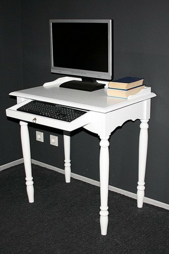 Sekretär mit tastaturauszug - sekretär,