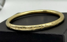 Eleganter Armreif Am Double graviertes Blumenmuster – Vintage Schmuck vergoldet