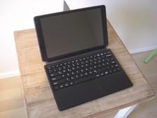 Tablett Medion Lifetab E10511, selten gebraucht, wie neu, 2GB RAM, 16 GB FlashSp