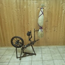 Antikes Spinnrad handgemalte