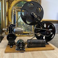 Antike Kino  Film Projektor 35mm um 1900  ，sehr selten. Es gibt ein Video