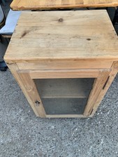 Weichholz-Vitrine Schrank