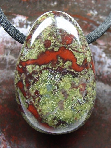 Drachenblutjaspis jaspis - drachenblutjaspis,