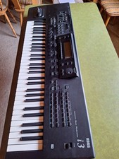 KORG i3 KEYBOARD (1993) 