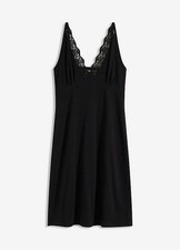 Nachtkleid mit femininer