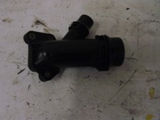 BMW 5er E60 E61 525d 530d Anschlussstutzen Wasserstutzen Kühlwasser 2247744*