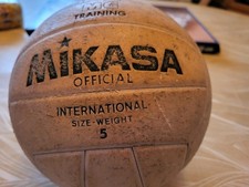 Volleyball von Mikasa