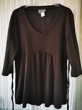 Dunkelbraunes Tunika-Shirt